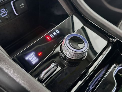 Used 2023 Jeep Grand Cherokee L Limited w/ Trailer Tow Group (B) image 25