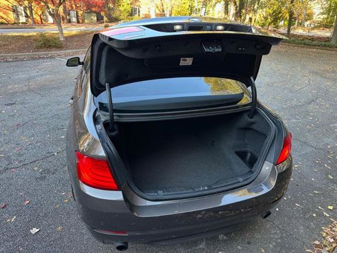 Used 2011 BMW 535i Sedan image 13