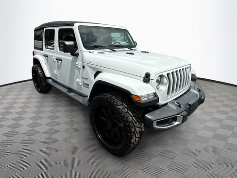 Used 2021 Jeep Wrangler Unlimited Sahara image 4