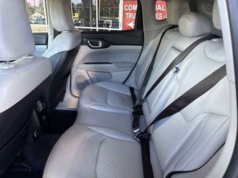 Used 2022 Jeep Compass Latitude w/ Sun and Sound Group image 32