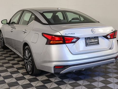 Used 2023 Nissan Altima 2.5 SV image 6