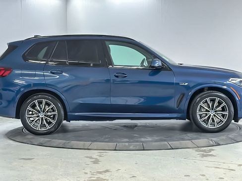 Used 2023 BMW X5 xDrive45e w/ Executive Package AWD/4WD image 8