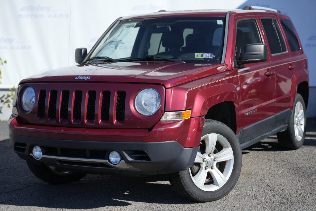 Used 2012 Jeep Patriot Limited AWD/4WD image 2