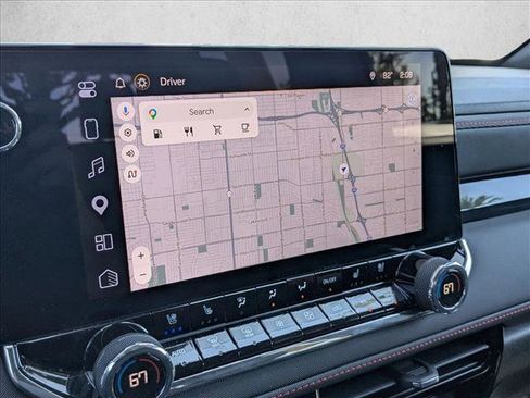 Used 2025 Chevrolet Colorado Z71 w/ Midnight Edition image 13