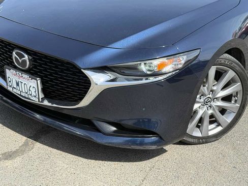 Used 2019 MAZDA MAZDA3 Back Up Cam, Easy Financing, C image 3