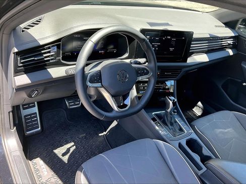 Used 2025 Volkswagen Jetta Sport FWD image 13