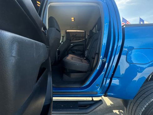 Used 2021 Chevrolet Colorado LT w/ Safety Package RWD image 5