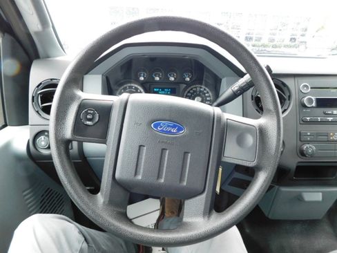 Used 2015 Ford F250 XL image 7