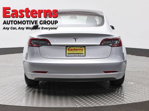 Used 2018 Tesla Model 3 Long Range RWD image 6