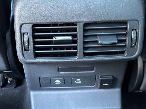 Certified 2025 Land Rover Range Rover Velar Dynamic SE image 13