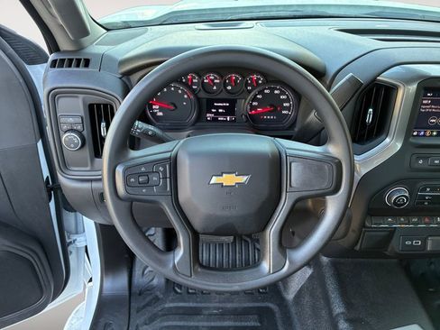 Used 2025 Chevrolet Silverado 1500 W/T image 12