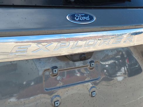 Certified 2023 Ford Explorer XLT w/ Equipment Group 202A image 13