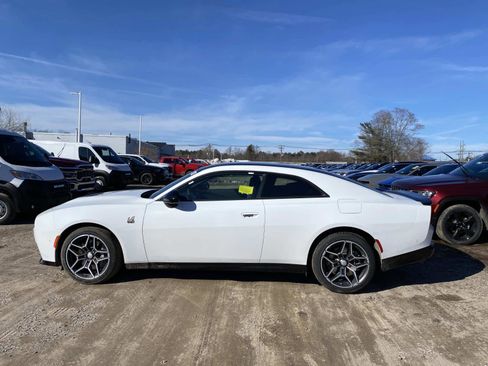 New 2026 Dodge Charger Scat Pack image 4
