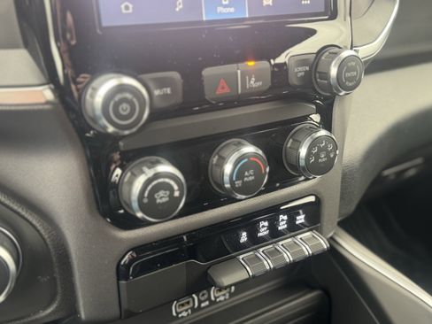 New 2026 RAM 1500 Big Horn AWD/4WD image 22