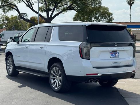 New 2026 Chevrolet Suburban Premier AWD/4WD image 4