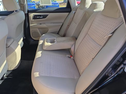 Used 2018 Nissan Altima 2.5 SV image 14