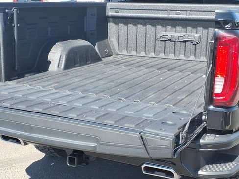Used 2021 GMC Sierra 1500 AT4 image 5
