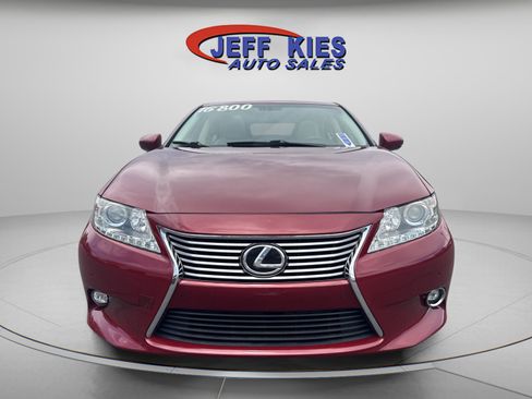 Used 2015 Lexus ES 350 w/ Luxury Package FWD image 2