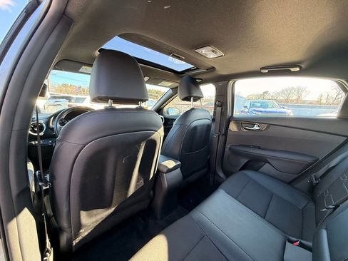 Used 2023 Kia Forte GT-Line w/ GT-Line Premium Package image 15