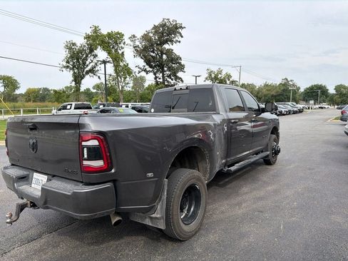 Used 2021 RAM 3500 Big Horn w/ Level 2 Equipment Group AWD/4WD image 4