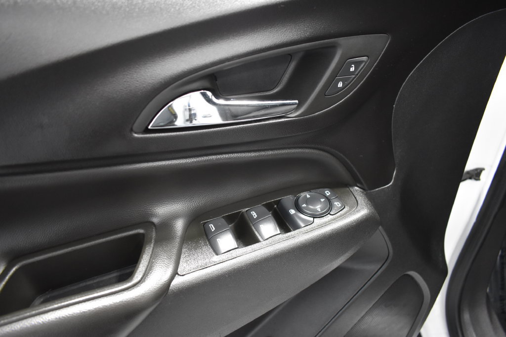 Used 2024 Chevrolet Equinox LT FWD image 15