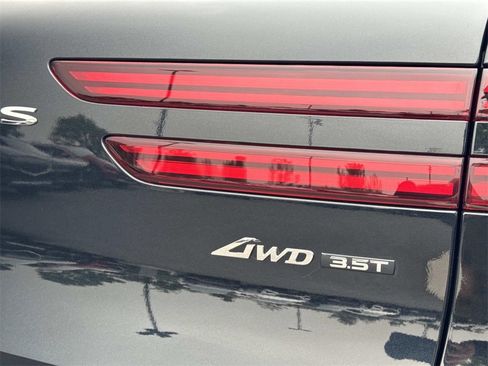 Used 2025 Genesis GV70 3.5T Sport w/ Sport Prestige Package image 19