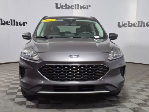 Used 2022 Ford Escape SE image 2