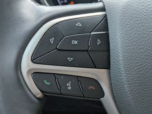 Used 2022 Jeep Grand Cherokee Laredo E RWD image 20