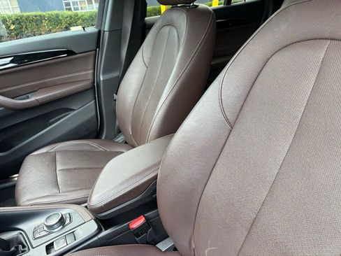 Used 2018 BMW X1 sDrive28i w/ Convenience Package image 6