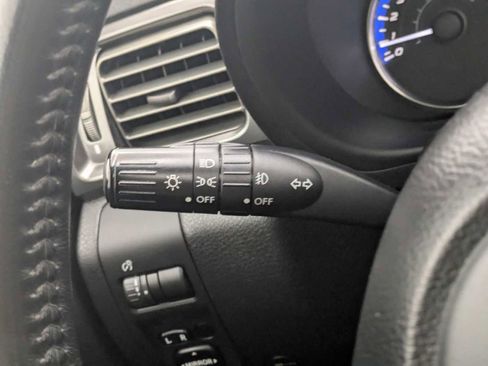 Used 2011 Subaru Forester 2.5X Limited image 28