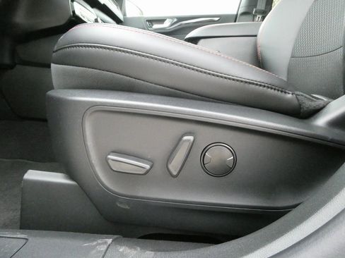 New 2025 Ford Escape ST-Line Elite w/ Tech Pack #2 image 10