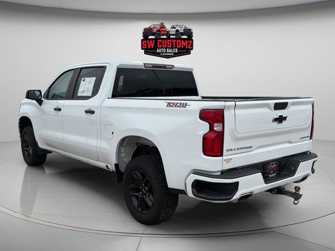 Used 2021 Chevrolet Silverado 1500 Custom Trail Boss AWD/4WD image 5