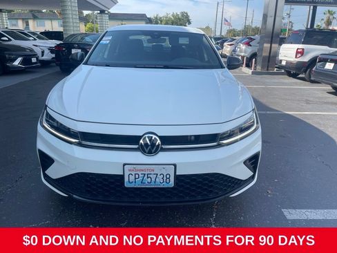 Used 2025 Volkswagen Jetta Sport FWD image 2