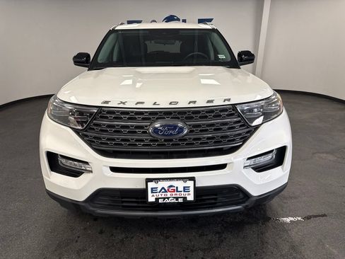 Used 2024 Ford Explorer XLT w/ Equipment Group 202A AWD/4WD image 3