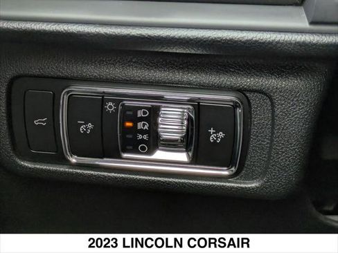Certified 2023 Lincoln Corsair Reserve image 19