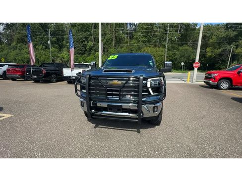 Used 2025 Chevrolet Silverado 2500 LTZ w/ LTZ Premium Package AWD/4WD image 7