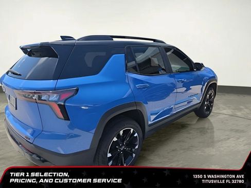 Used 2025 Chevrolet Equinox RS FWD image 4