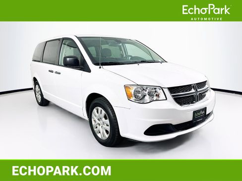 Used 2019 Dodge Grand Caravan SE w/ UConnect Hands-Free Group image 1