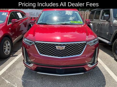 Used 2020 Cadillac XT6 Premium Luxury AWD/4WD image 2
