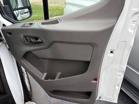 Used 2025 Ford Transit 250 Low Roof w/ Exterior Upgrade Package RWD image 11