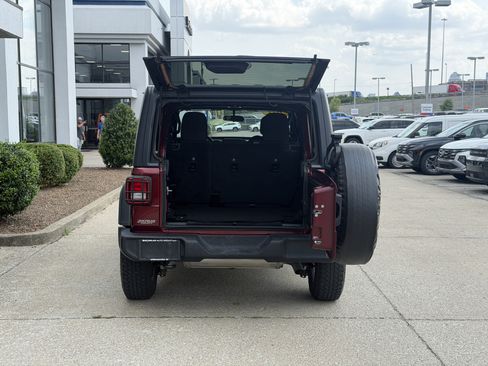 Used 2021 Jeep Wrangler Unlimited Sport AWD/4WD image 9