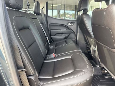 Used 2017 GMC Canyon SLT w/ Driver Alert Package image 8