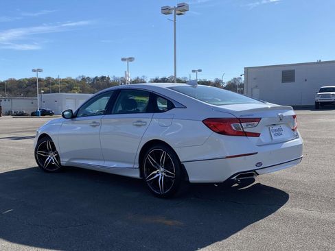 Used 2021 Honda Accord Touring image 5