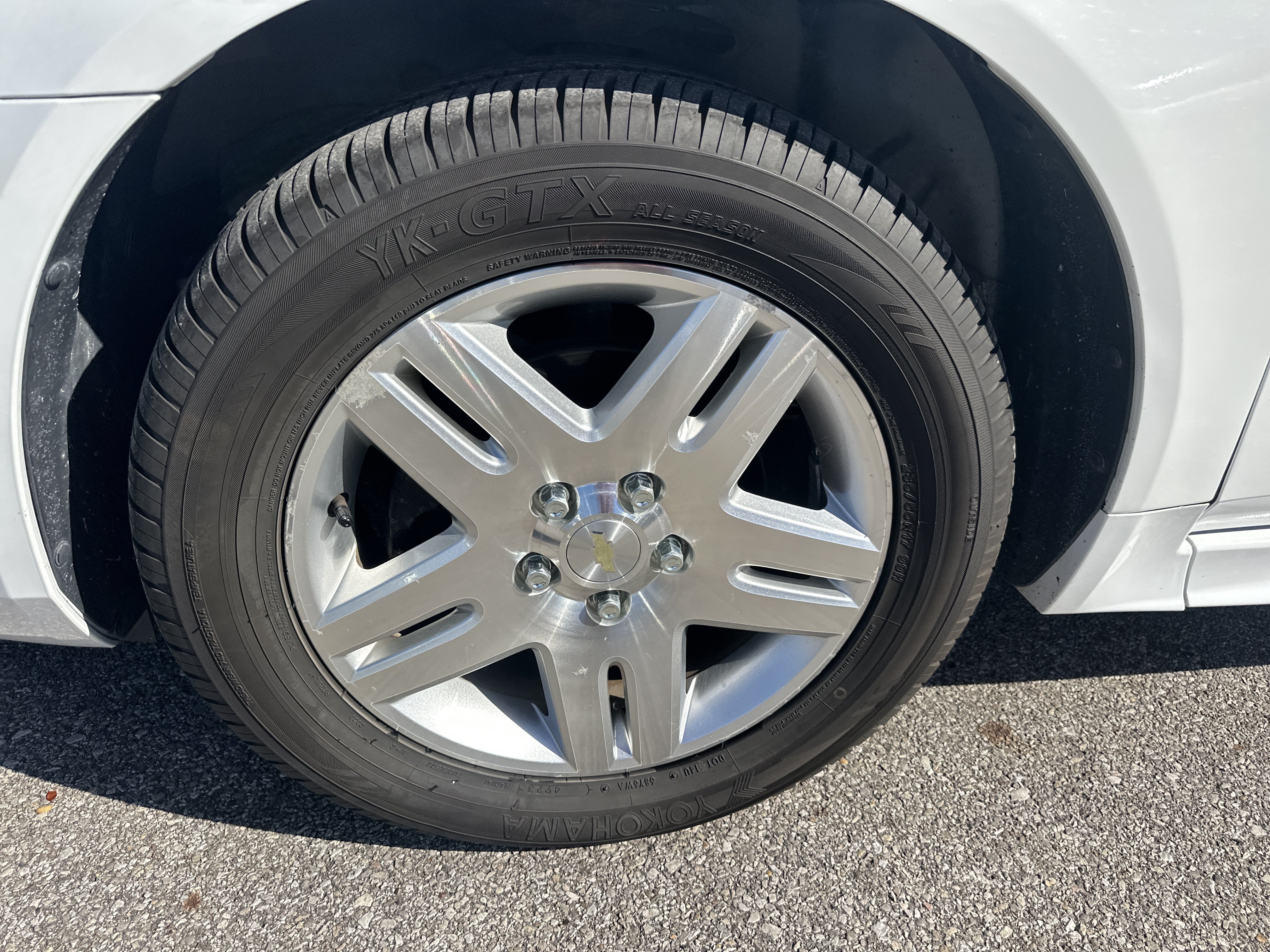 Used 2014 Chevrolet Impala LT w/ LT Sunroof Package FWD image 7