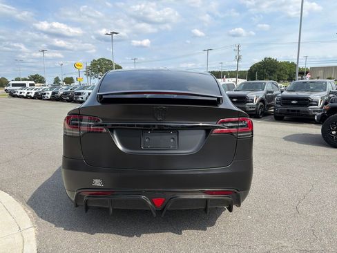 Used 2022 Tesla Model X AWD/4WD image 5