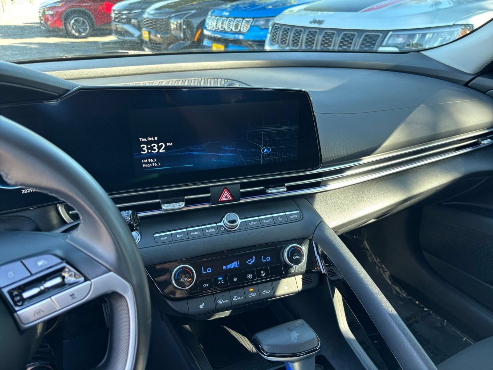 Used 2025 Hyundai Elantra SEL FWD image 16