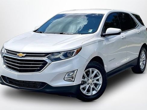 Used 2019 Chevrolet Equinox LT FWD image 2