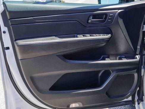 Used 2023 Honda Odyssey Sport image 19