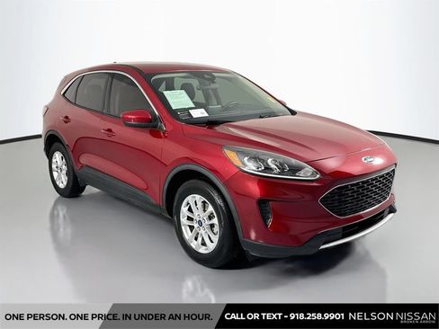 Used 2020 Ford Escape SE AWD/4WD image 3
