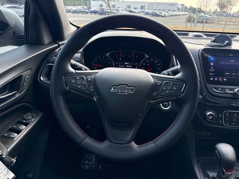 Used 2023 Chevrolet Equinox RS w/ RS Leather Package image 18